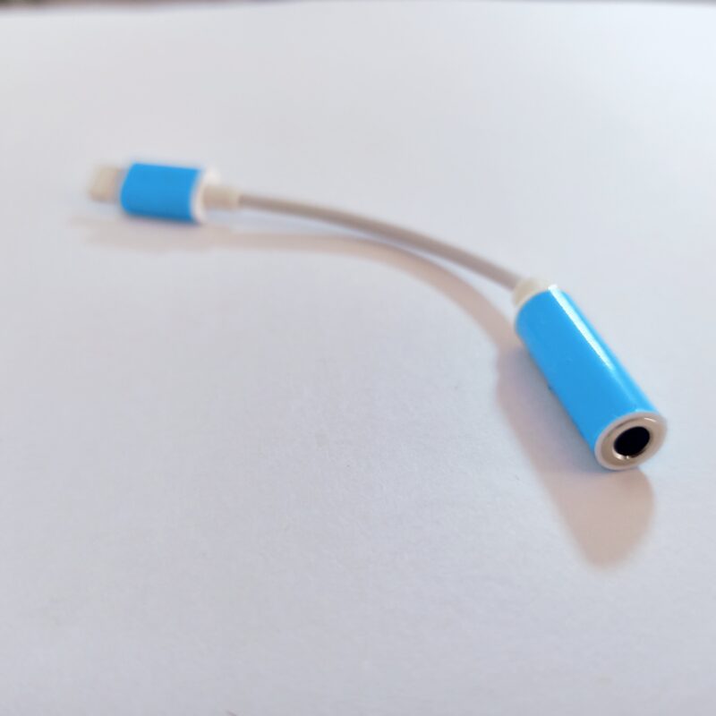 Convertidor 3.5mm Hembra TRS - Lightning Iphone