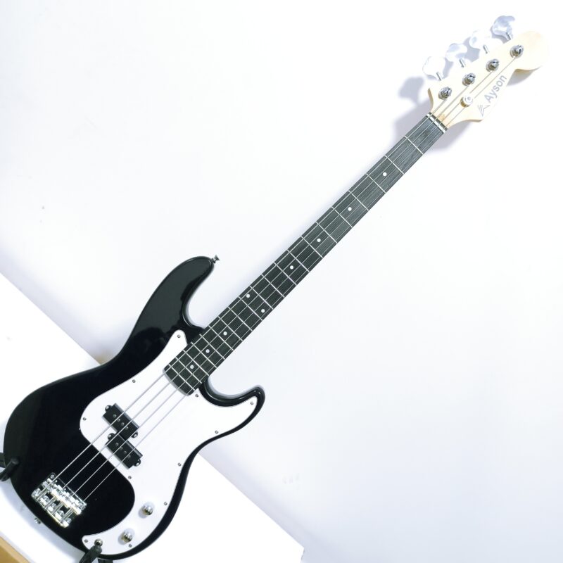 Bajo Electrico 4C Stratocaster Importado, Cable, Estuche Y Correa