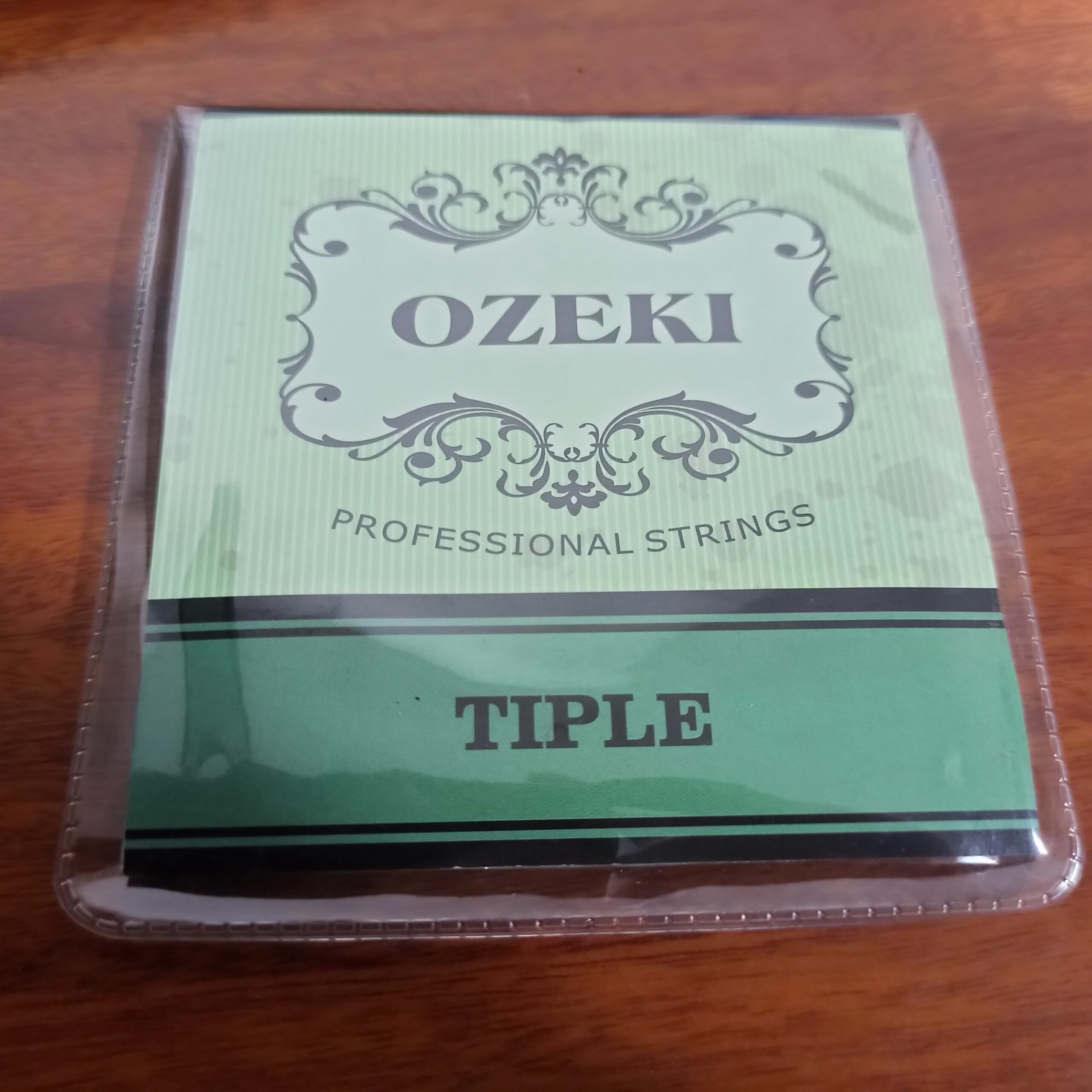 Encordado Tiple Colombiano Ozeki W5012