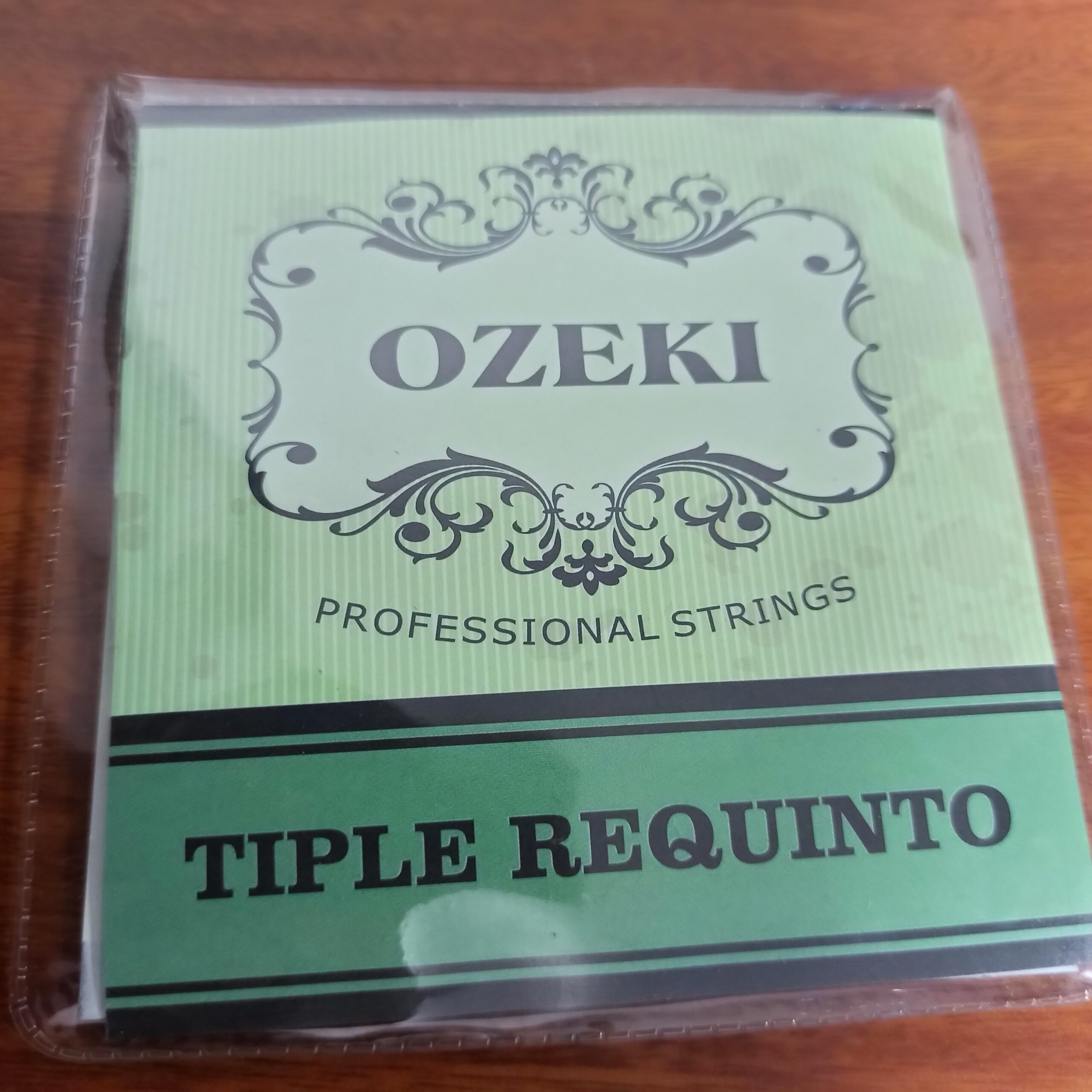 Encordado Tiple Requinto Ozeki W5012RQ