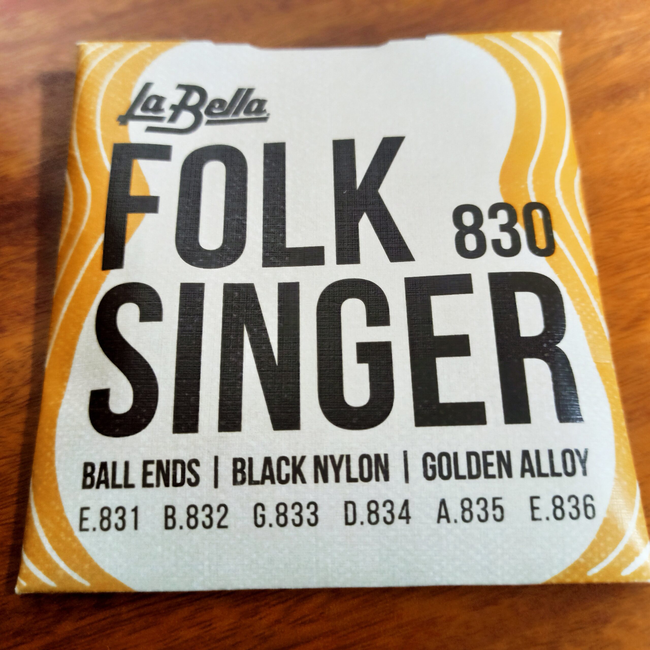 Encordado Gtr Acustica La Bella Folk Singer 830 Nylon Negro/Gold, BE, T-N