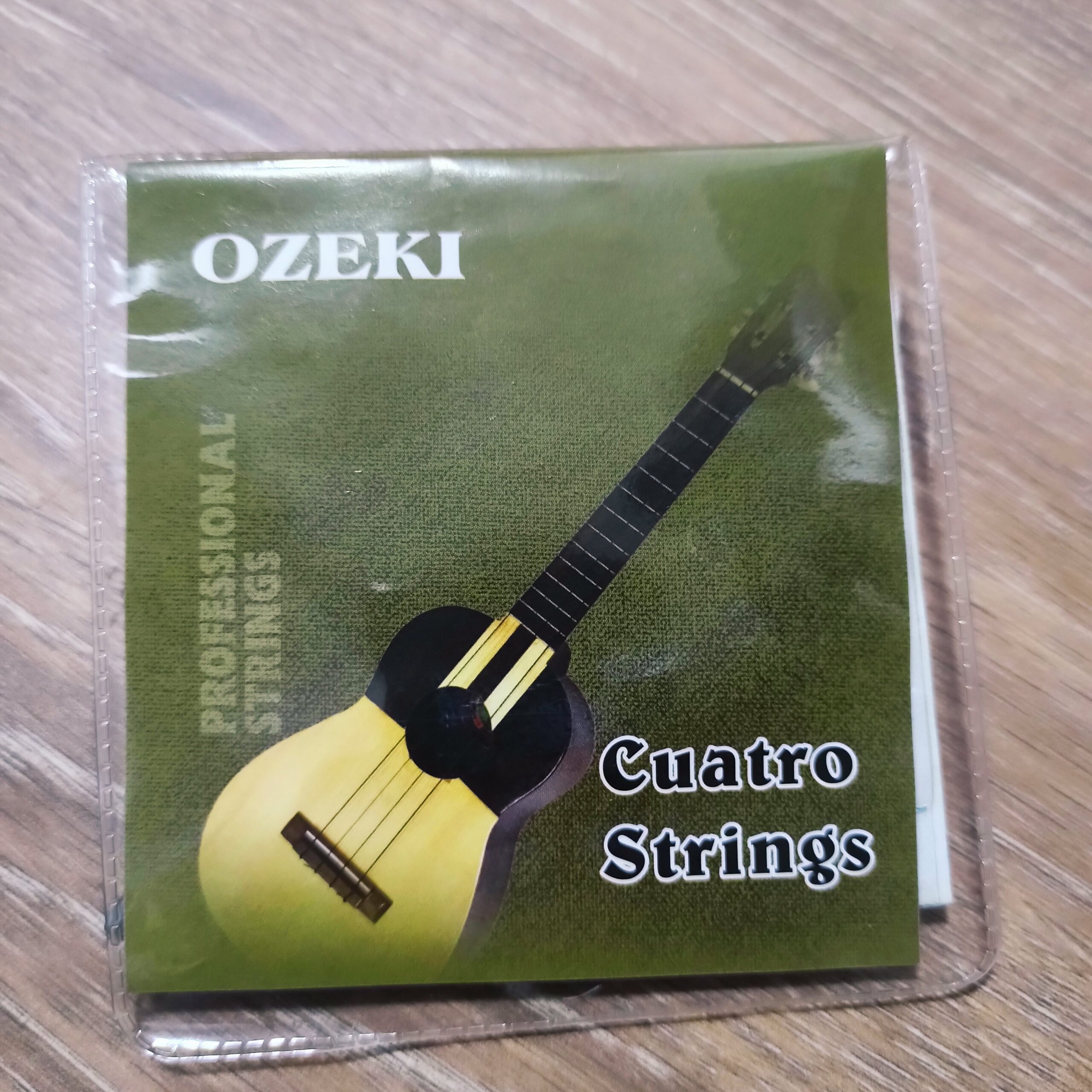 Encordado Cuatro Venezolano Ozeki WCU02, Nylon Negro