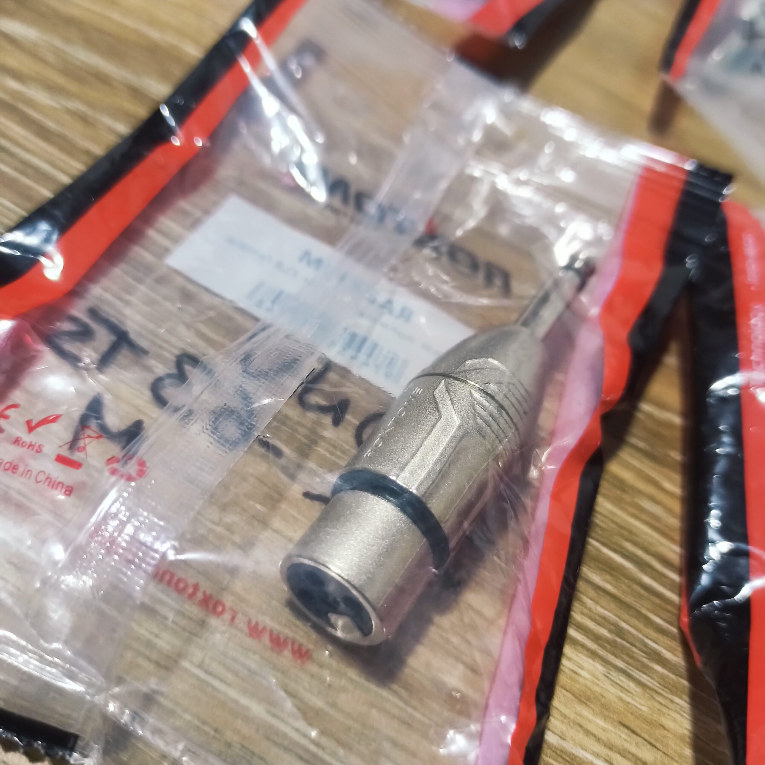 Convertidor XLR - 6.3mm TS, H-M Metalico, Roxtone